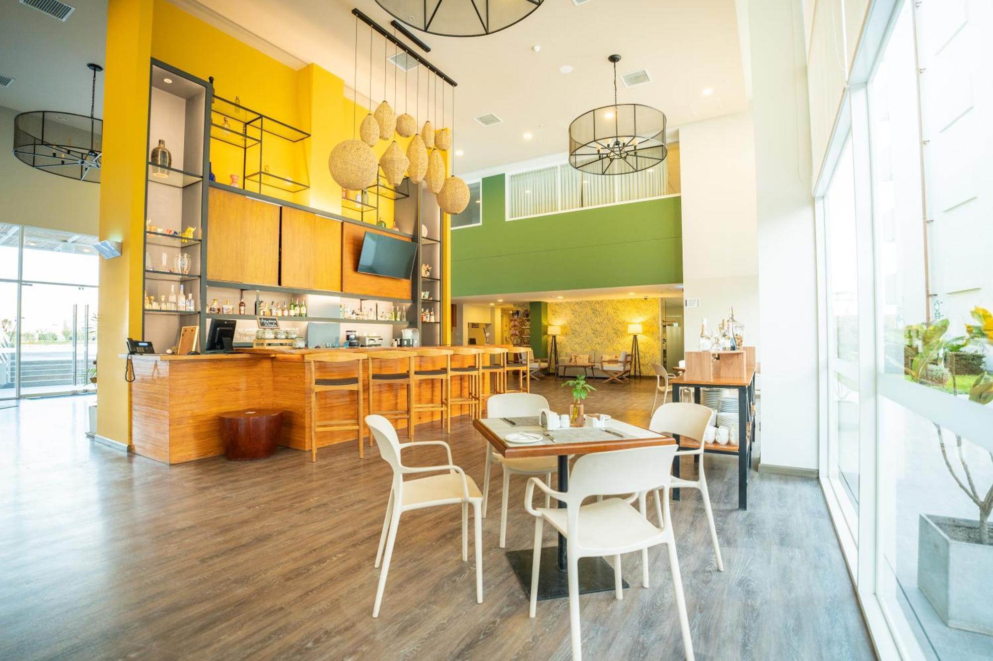 Casa Andina Select